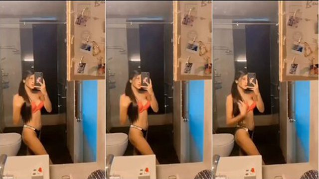 Beautiful Sexy Slim Indian GF Showing Update